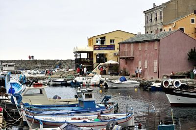 village d'Erblunga en Corse - Photo libre de droit - PABvision.com