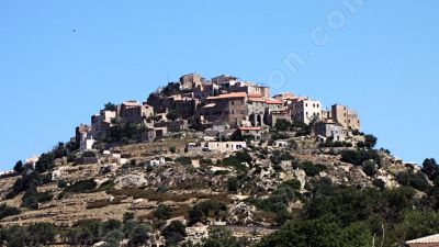 village Sant' Antonino en Corse - Photo libre de droit - PABvision.com