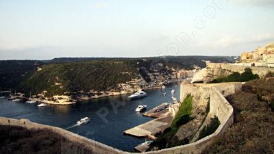 Bonifacio, vue de l'entrée du port - Photo libre de droit - PABvision.com