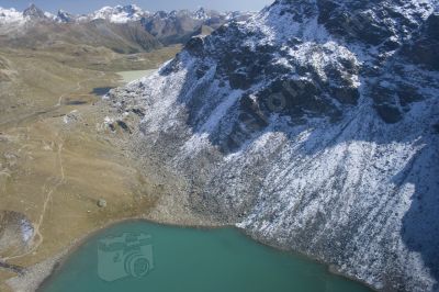 Lac de montagne - Photo libre de droit - PABvision.com