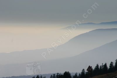 Le ciel, les montagnes et la forêt - Photo libre de droit - PABvision.com