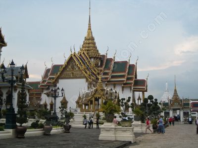 Magnifique temple à Bangkok - Photo libre de droit - PABvision.com