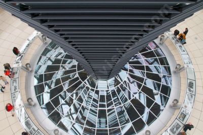 Berlin, vue du parlement depuis l'édifice transformé du Reichstag - Photo libre de droit - PABvision.com